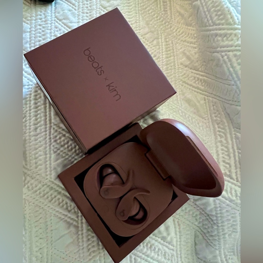 Beats x Kim w/ 6 mos FREE Apple Music